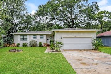 2438 KELLOW CIR JACKSONVILLE, FL 32216